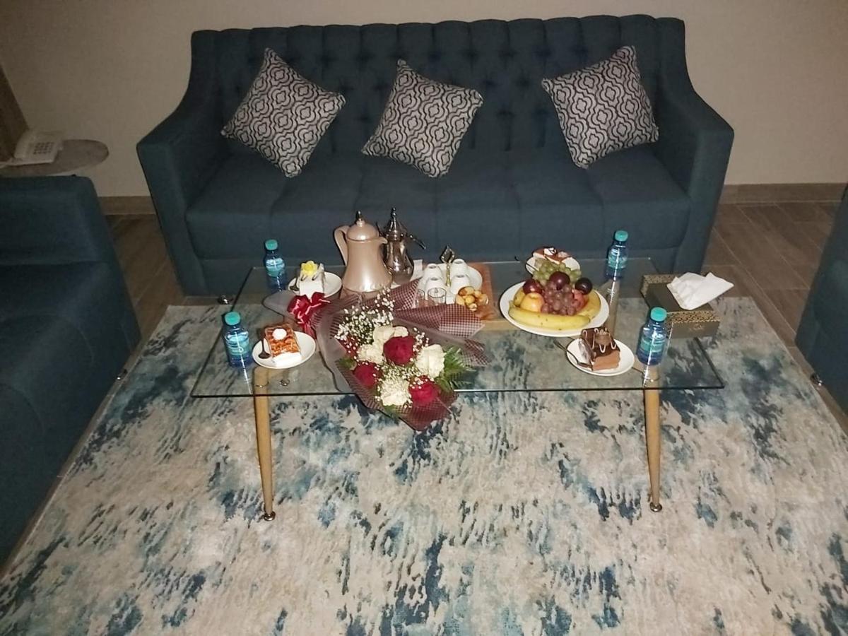 Makarem Hotel Apartments Riyadh Bagian luar foto