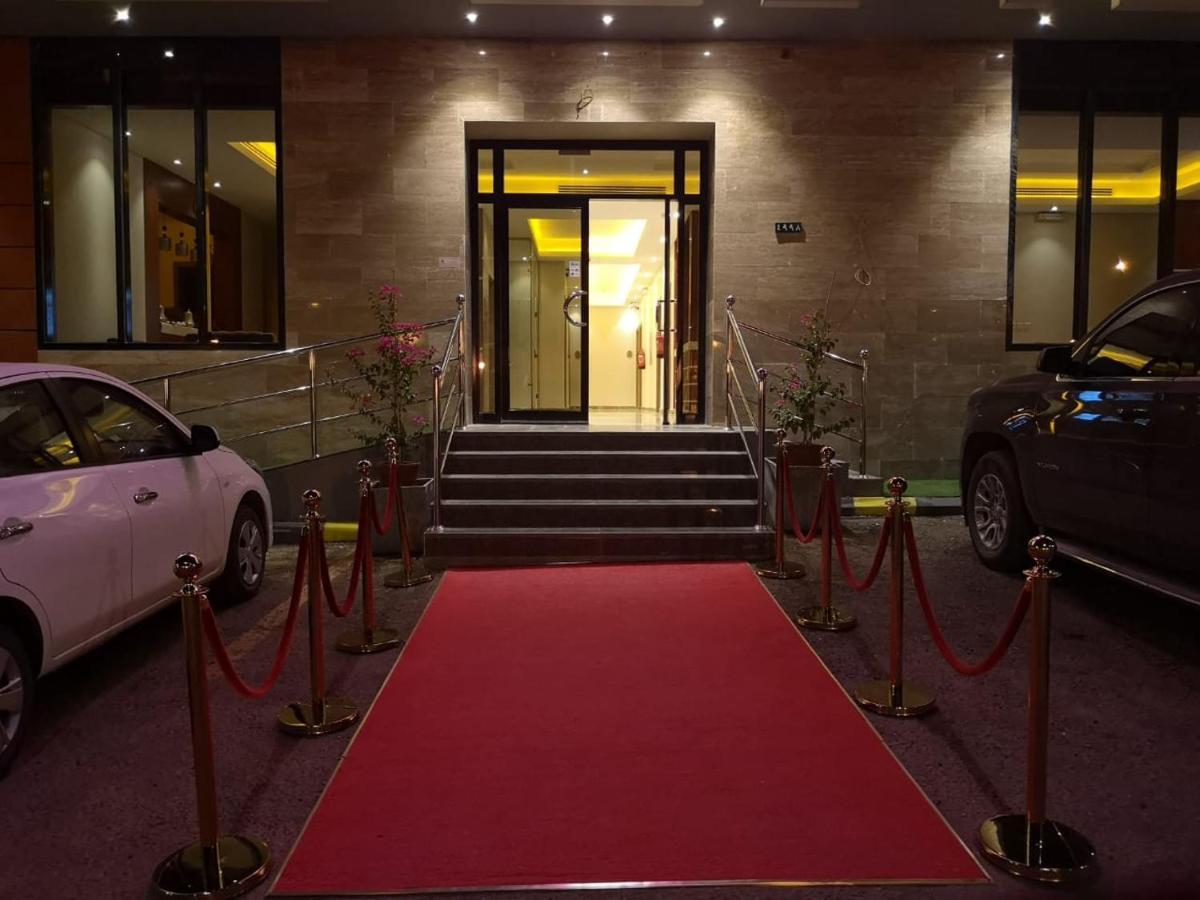 Makarem Hotel Apartments Riyadh Bagian luar foto