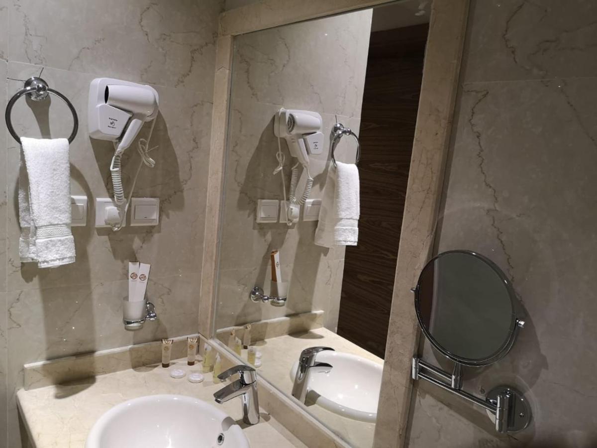 Makarem Hotel Apartments Riyadh Bagian luar foto