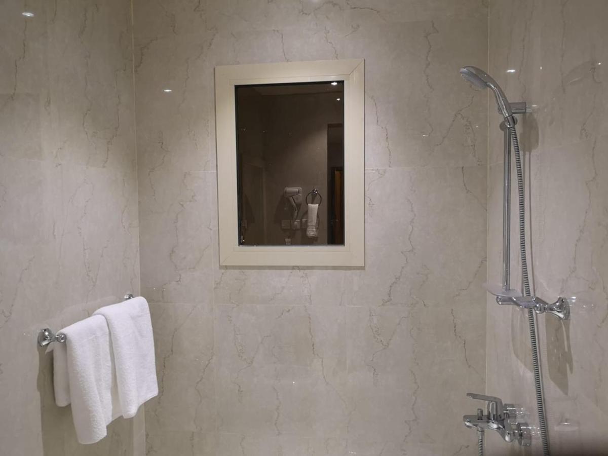 Makarem Hotel Apartments Riyadh Bagian luar foto